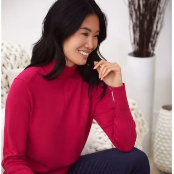 LAURA:   Essential Turtleneck Sweater - fuschia - Picture 1 of 7